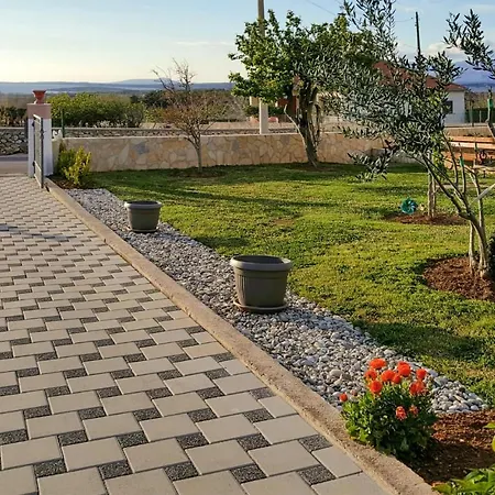 Nice Apartment In Vrsi With 2 Bedrooms Exterior photo