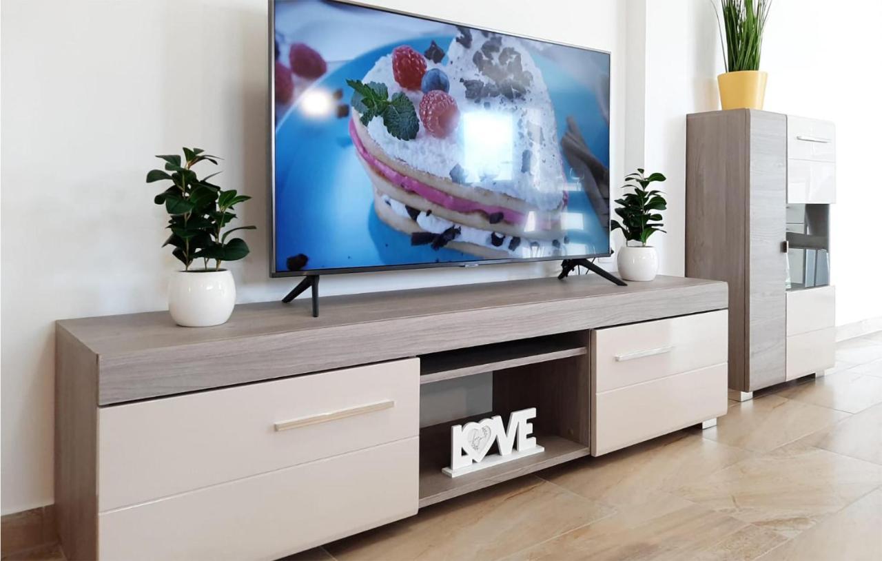 Nice In With 2 Bedrooms * Vrsi